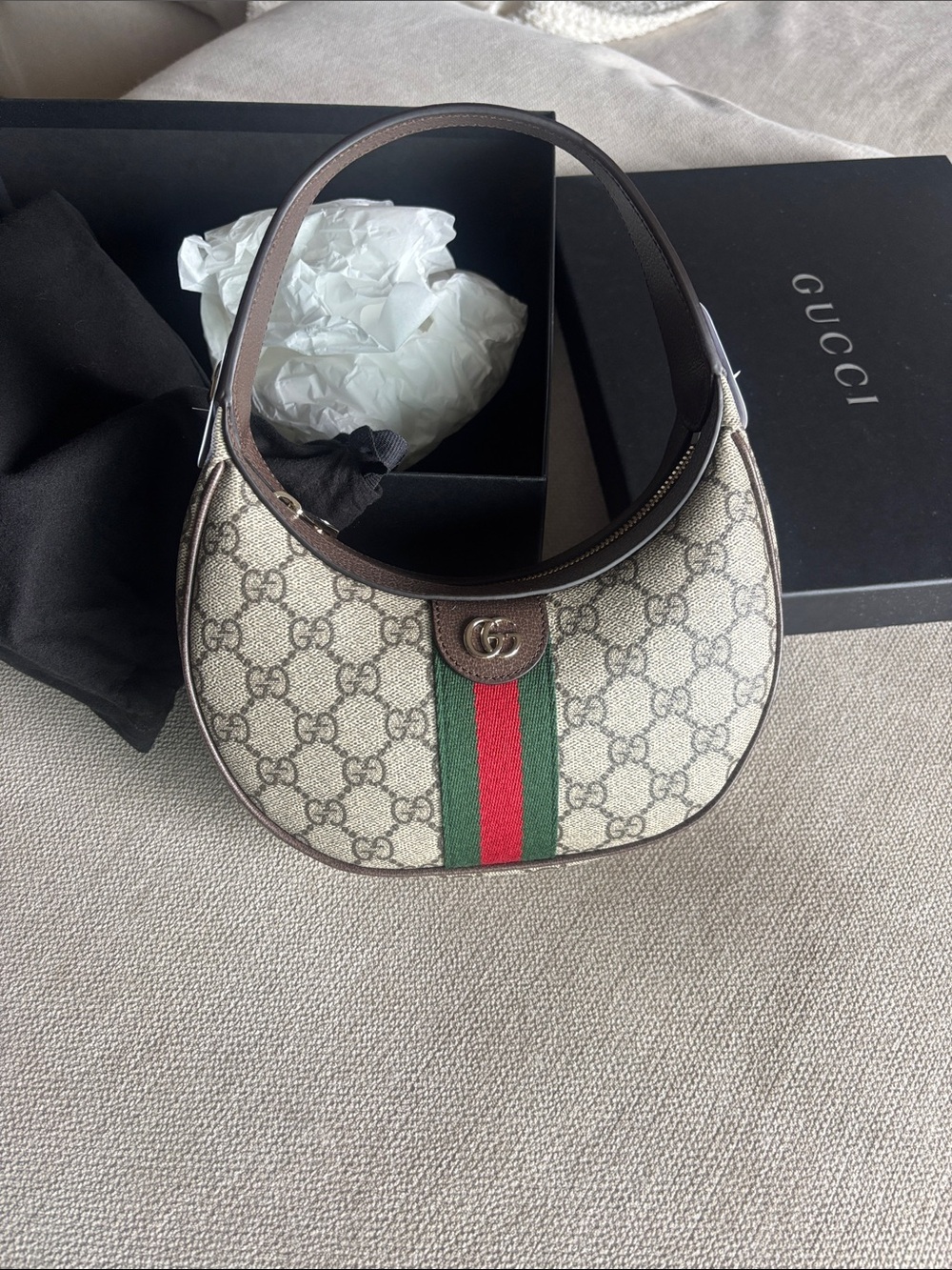 Never Been Used. Gucci Ophidia Small Shoulder Bag With dust bag, original box.